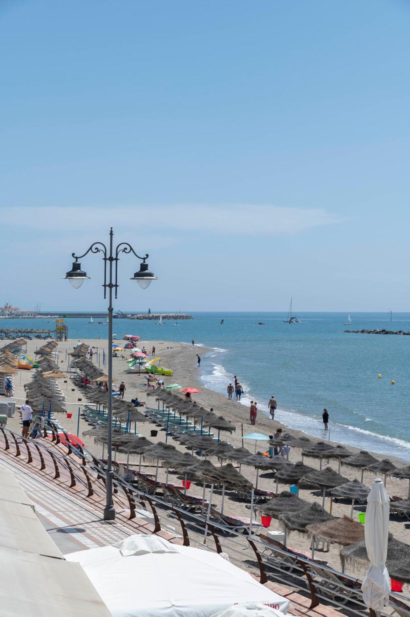 Central Apartment With Nice Views 베날마데나코스타 외부 사진