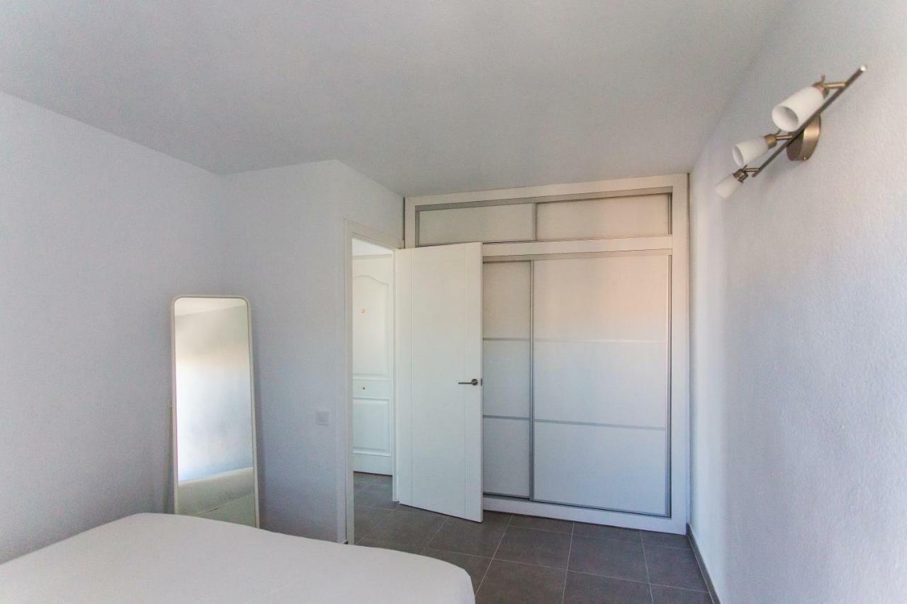 Central Apartment With Nice Views 베날마데나코스타 외부 사진