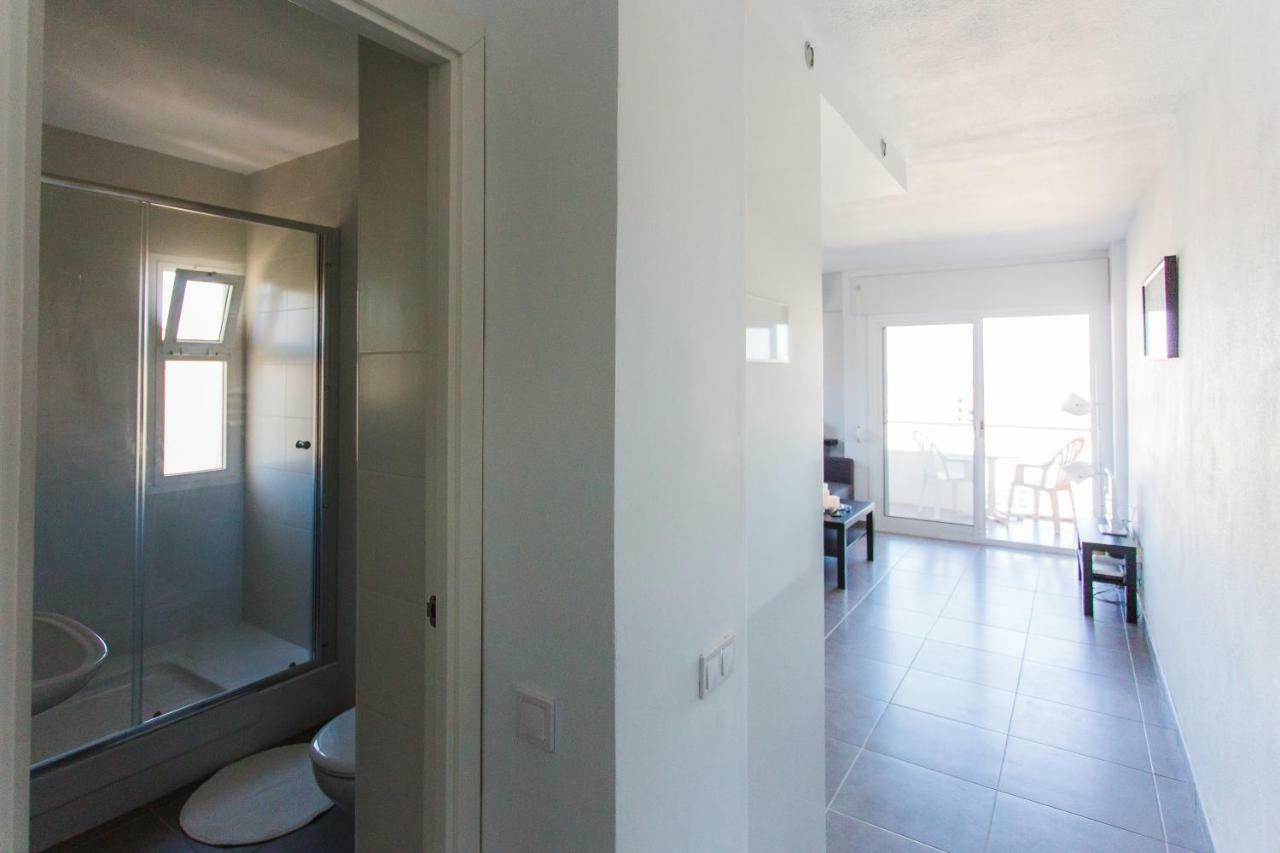 Central Apartment With Nice Views 베날마데나코스타 외부 사진