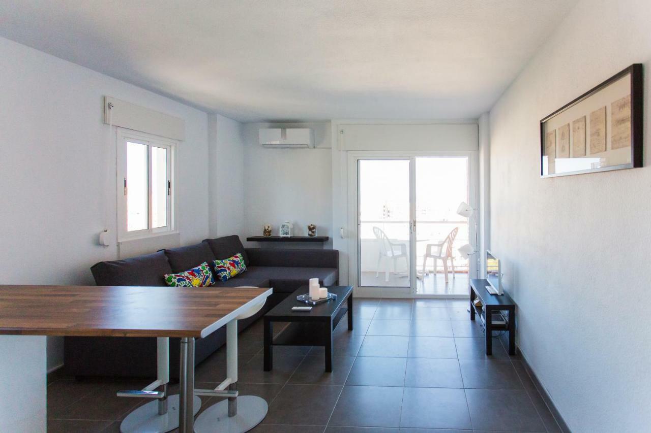 Central Apartment With Nice Views 베날마데나코스타 외부 사진